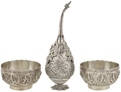 Lot 225 - TWO ANGLO-INDIAN SILVER SWEETMEAT DISHES