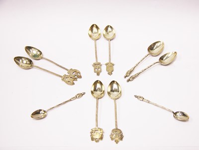 Lot 314 - THREE CHINESE SILVER TEASPOONS