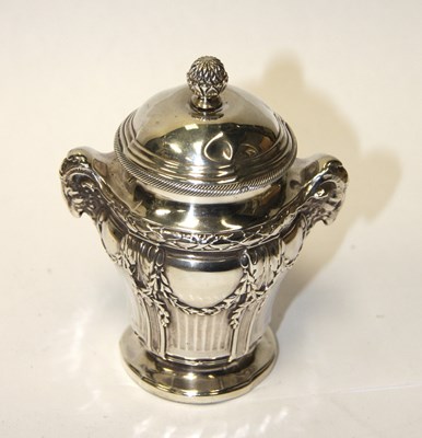 Lot 321 - A FRENCH SILVER PEPPER GRINDER