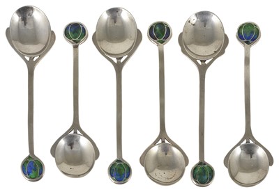 Lot 333 - A SET OF SIX 'CYMRIC' SILVER TEASPOONS