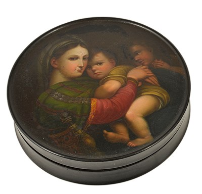 Lot 443 - A GERMAN LACQUER SNUFF BOX