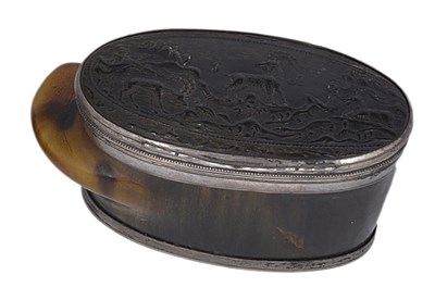 Lot 449 - AN IBEX HORN SNUFF BOX