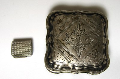 Lot 480 - A DUTCH SILVER SPICE BOX