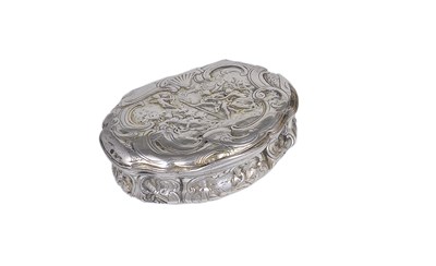 Lot 486 - A FRENCH SILVER SNUFF BOX