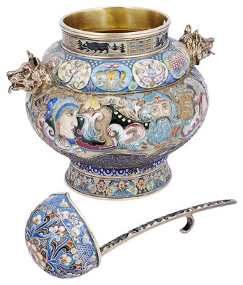 Lot 527 - AN ENAMELLED SILVER-GILT BOWL AND LADLE