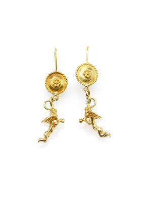 Lot 556 - PAIR OF FIGURAL PENDENT EARRINGS