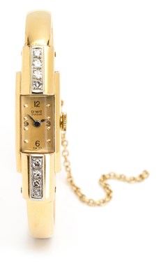 Lot 559 - LADY'S DIAMOND WATCH