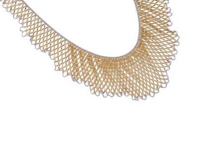 Lot 560 - LATTICE BIB NECKLACE