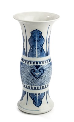 Lot 28 - A CHINESE BLUE AND WHITE BEAKER VASE, 'GU', 19TH CENTURY