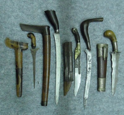 Lot 10 - FIVE SOUTH EAST ASIAN DAGGERS