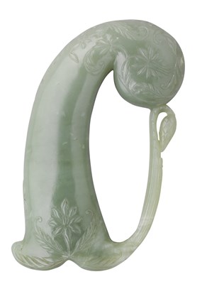 Lot 38 - AN INDIAN JADE HILT FOR A DAGGER