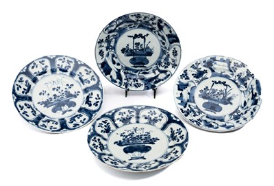 Lot 11 - TWO PAIRS OF CHINESE BLUE AND WHITE PLATES, KANGXI PERIOD (1662-1722)