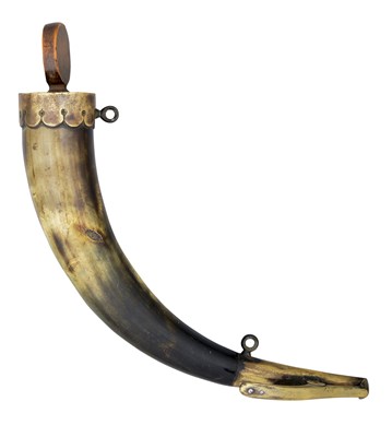Lot 203 - A RUSSIAN POWDER HORN