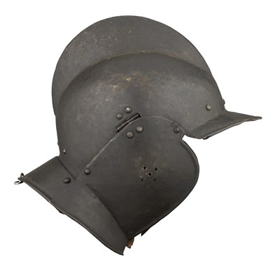 Lot 290 - A SOUTH GERMAN BURGONET