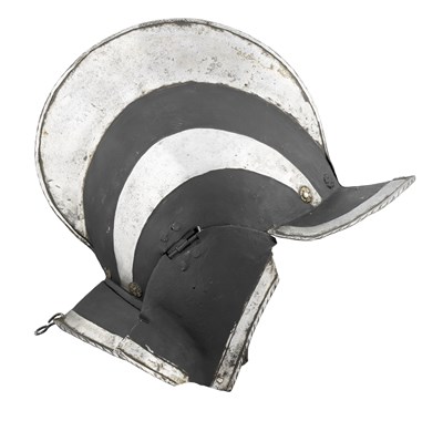 Lot 299 - A GERMAN 'BLACK AND WHITE' BURGONET