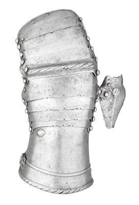 Lot 340 - A SOUTH GERMAN MITTEN GAUNTLET FOR THE LEFT HAND