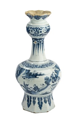 Lot 2 - A DUTCH DELFT BLUE AND WHITE GARLIC-NECK VASE, CIRCA 1700