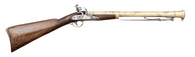 Lot 373 - A FLINTLOCK BLUNDERBUSS IN THE ENGLISH TASTE