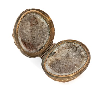 Lot 249 - A QUARTZ GEODE BOX, GERMAN, SECOND HALF 18TH CENTURY