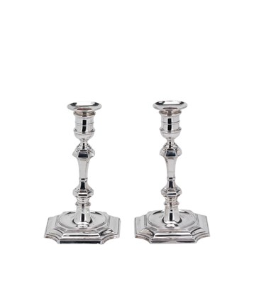 Lot 109 - A PAIR OF EDWARDIAN SILVER CANDLESTICKS