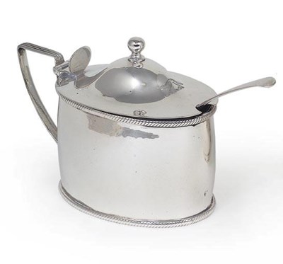 Lot 157 - A GEORGE III SILVER MUSTARD POT