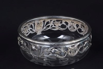 Lot 179 - A FRENCH ART NOUVEAU SILVER-MOUNTED GLASS BOWL