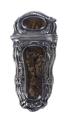 Lot 241 - A GEORGIAN SILVER AND MOCHA AGATE SET LADY'S ETUI