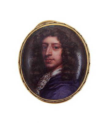 Lot 251 - A PORTRAIT MINIATURE OF A GENTLEMAN