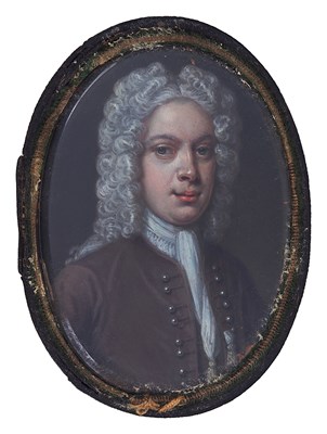 Lot 252 - A PORTRAIT MINIATURE OF A GENTLEMAN