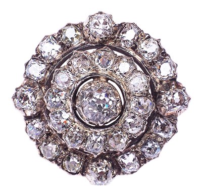 Lot 265 - A DIAMOND BROOCH