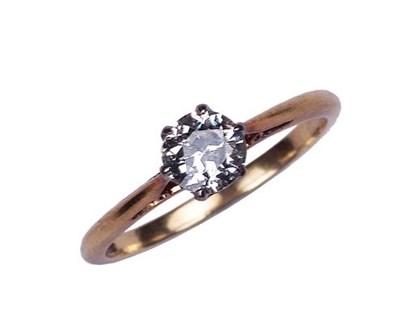 Lot 280 - A DIAMOND RING