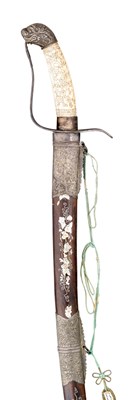 Lot 23 - AN INDO-CHINESE SWORD