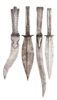 Lot 92 - FOUR INDIAN FOOT DAGGERS (BICHWA)