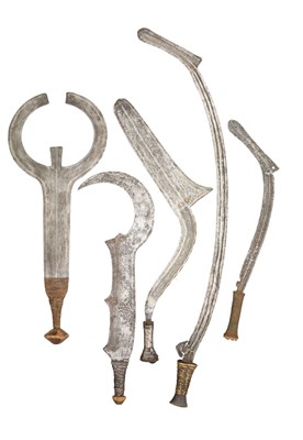 Lot 134 - FIVE AFRICAN THROWING KNIVES