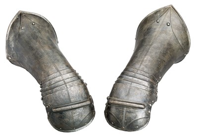 Lot 208 - A PAIR OF GERMAN MITTEN-GAUNTLETS FROM A BLACK-AND-WHITE ARMOUR