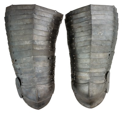 Lot 222 - A PAIR OF GERMAN TASSETS AND POLEYNS FOR A CUIRASSIER ARMOUR