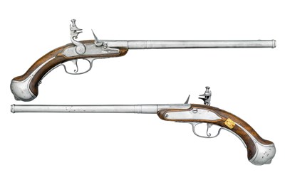 Lot 249 - A RARE PAIR OF DUTCH EARLY FLINTLOCK RIFLED TURN-OFF HOLSTER PISTOLS