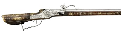 Lot 266 - A FINE 26-BORE GERMAN (THURINGIAN) WHEEL-LOCK SPORTING RIFLE CIRCA