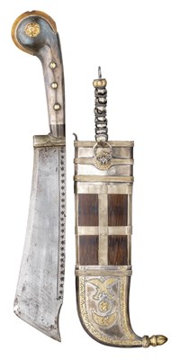 Lot 22 - AN INDIAN (COORG) SILVER-MOUNTED DAGGER (PICHANGATTI)